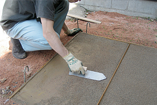 女性にも使いやすい固まる砂はハイドサイド 女性にも使いやすい固まる砂はハイドサイド